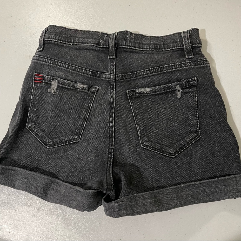 bdg mom shorts from urban